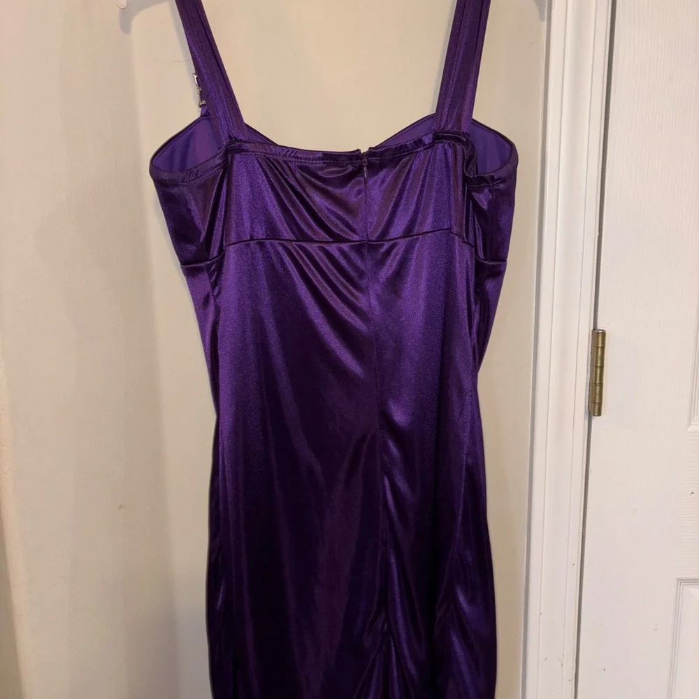 Cute little purple dress - Picture 2 of 4